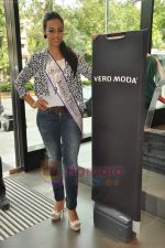 I am She contestants at Vero Moda store on 11th July 2011 (103).JPG